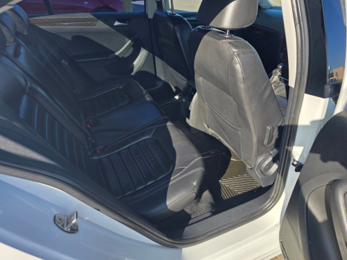 Volkswagen JETTA 1.4 TSI COMFORTLINE BLUEMOTION M/T in Namibia
