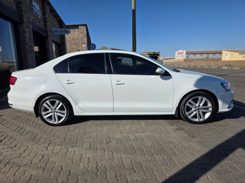 Volkswagen JETTA 1.4 TSI COMFORTLINE BLUEMOTION M/T in Namibia