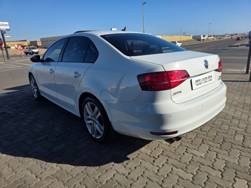 Volkswagen JETTA 1.4 TSI COMFORTLINE BLUEMOTION M/T in Namibia