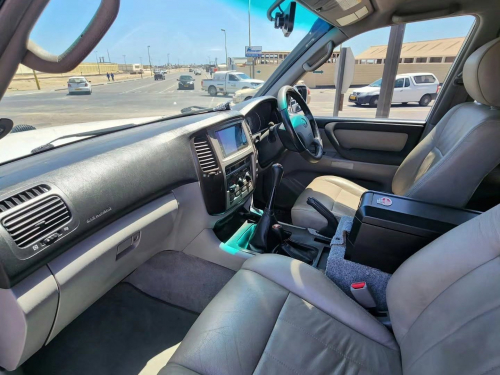 Toyota LAND CRUISER 105 GX 4.5EFI 4X4 M/T in Namibia