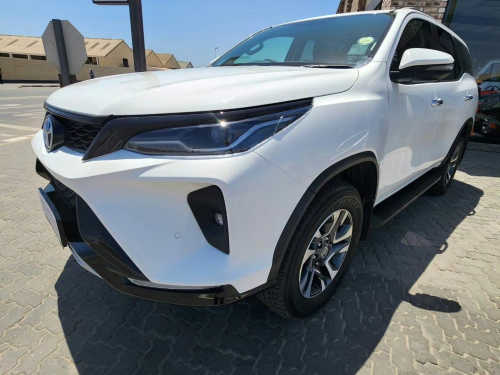 Toyota FORTUNER 2.4 GD-6 4X4 A/T in Namibia