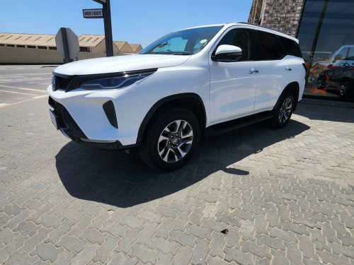 Pre-owned Toyota FORTUNER 2.4 GD-6 4X4 A/T for sale in 
