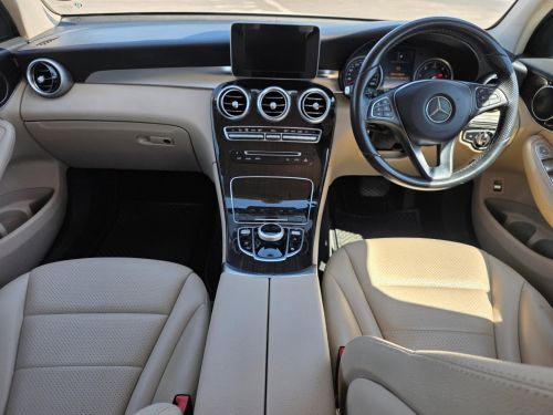 Mercedes-Benz GLC 220D 4 MATIC A/T in Namibia