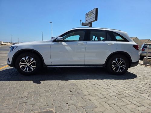 Mercedes-Benz GLC 220D 4 MATIC A/T in Namibia