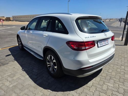 Mercedes-Benz GLC 220D 4 MATIC A/T in Namibia