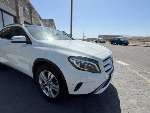 Mercedes-Benz GLA 220 CDI 4MATIC A/T in Namibia