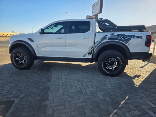 Ford RAPTOR 3.0 V6 TWIN TURBO 10SPEED A/T 4X4 in Namibia