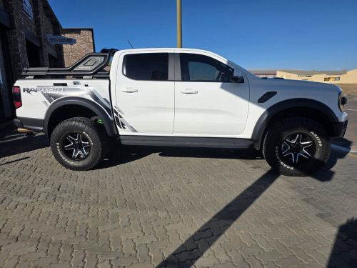 Ford RAPTOR 3.0 V6 TWIN TURBO 10SPEED A/T 4X4 in Namibia