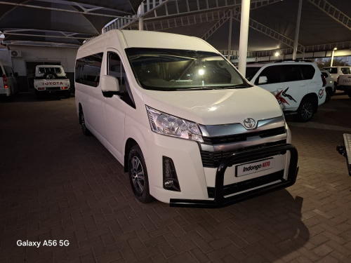 Toyota Quantum 2.8 Gl Slwb 14 Seat in Namibia