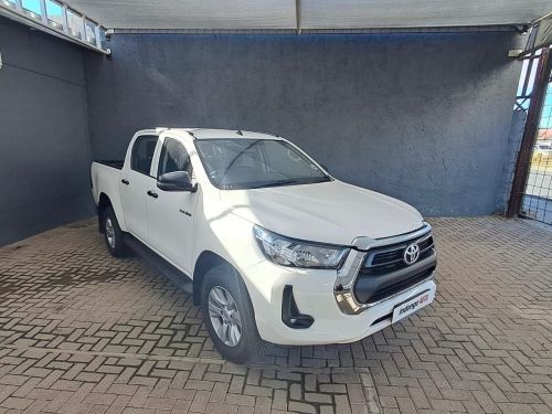 Pre-owned Toyota Hilux 2.4 Gd-6 Raider 4x4 A/T D/C for sale in 