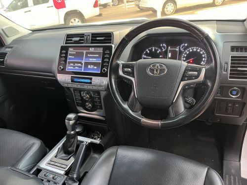 Toyota Prado 2.8D VX-L in Namibia