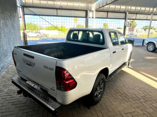 Toyota Hilux 2.4 DC 4x4 Raider Auto in Namibia