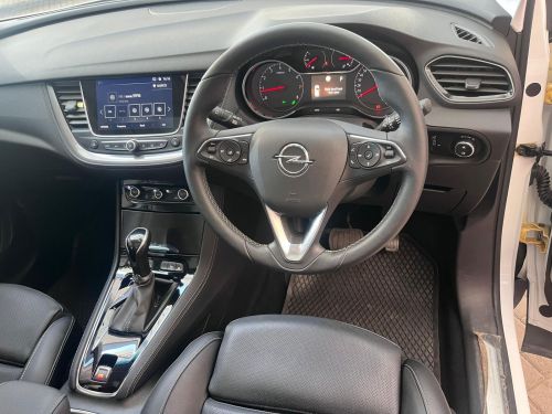Opel Grandland X 1.6t Elegamce A/T in Namibia