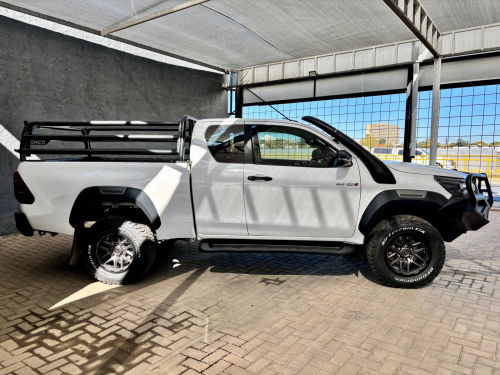 Toyota Hilux 2.8 XC RB Auto in Namibia