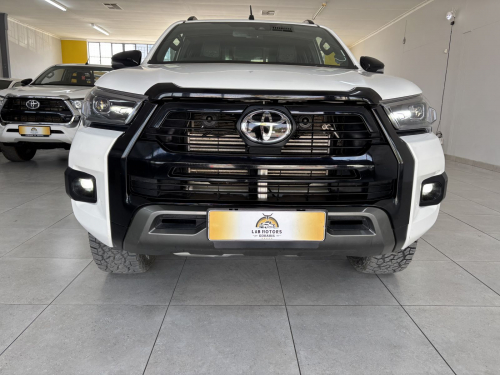 Toyota Hilux Legend 55 Ex/cab 4x4 A/t 2.8 in Namibia