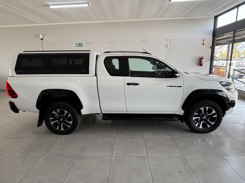 Toyota Hilux Legend 55 Ex/cab 4x4 A/t 2.8 in Namibia
