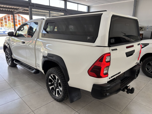 Toyota Hilux Legend 55 Ex/cab 4x4 A/t 2.8 in Namibia