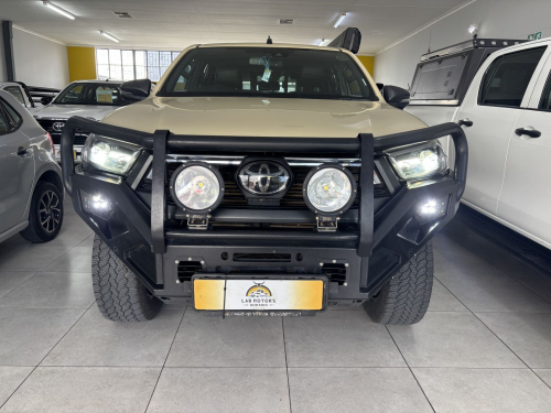 Toyota Hilux Legend 2.8 4x4 A/t D/cab in Namibia