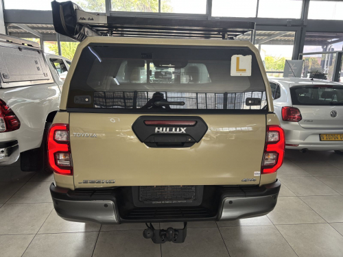Toyota Hilux Legend 2.8 4x4 A/t D/cab in Namibia