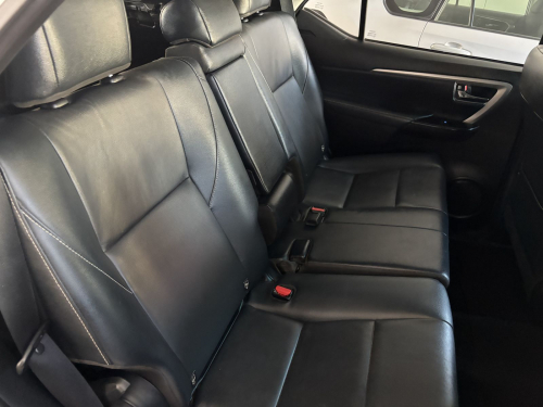 Toyota Fortuner 2.4 4x4 A/t in Namibia