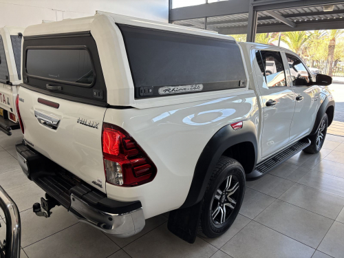 Toyota Hilux 2.4 D/cab 4x4 A/t Raider X in Namibia