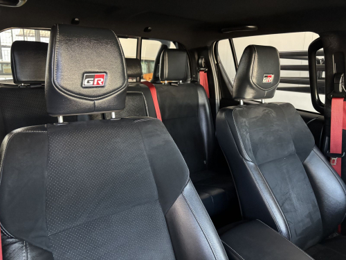 Toyota Hilux GR D/cab 4x4 A/t 2.8 in Namibia