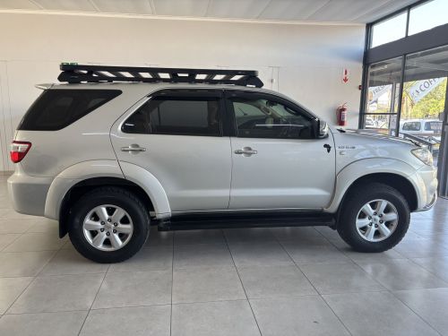 Toyota TOYOTA FORTUNER 3.0 D4D AWD in Namibia