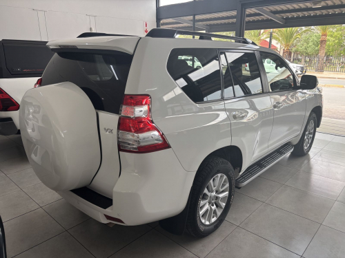 Toyota Prado VX 3.0 Diesel A/t 4x4 in Namibia