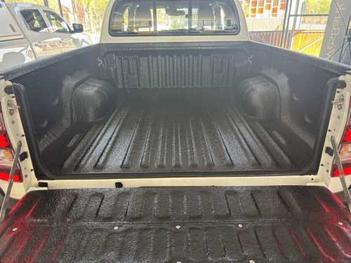 Toyota Hilux Legend 55 Ex/cab 4x4 A/t 2.8 in Namibia