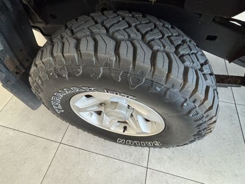 Toyota Land Cruiser D/cab 4.0 V6 M/t in Namibia