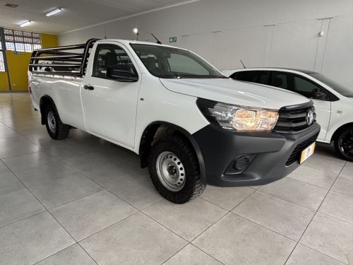 Toyota Hilux 2.4 S/cab A/c 2x4 in Namibia