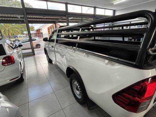 Toyota Hilux 2.4 S/cab A/c 2x4 in Namibia