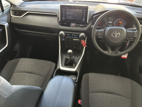 Toyota Rav 4 2.0 M/t in Namibia