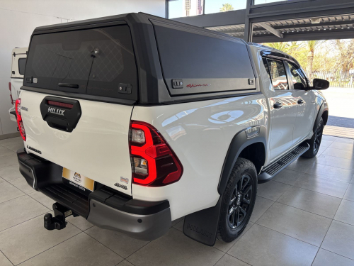 Toyota Hilux Legend 2.8 RS D/cab 4x4 A/t 48v in Namibia