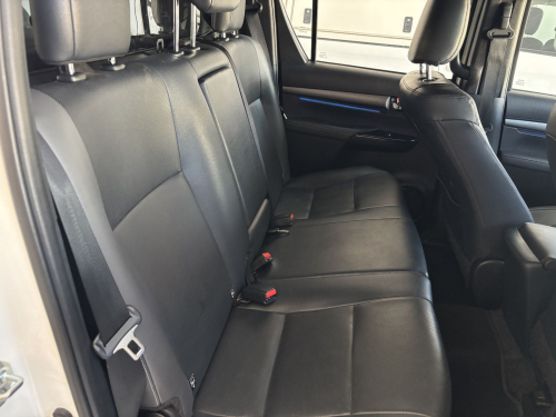 Toyota Hilux Legend 2.8 RS D/cab 4x4 A/t 48v in Namibia