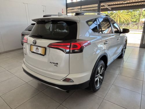 Toyota Toyota Rav4 2.0 CVT in Namibia