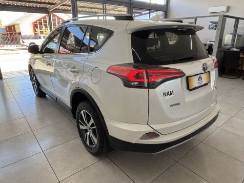 Toyota Toyota Rav4 2.0 CVT in Namibia