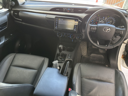 Toyota Hilux Legend Ex/cab 2.8 4x4 A/t in Namibia