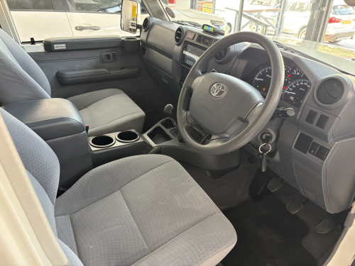 Toyota Land cruiser D/cab 4.5 V8 Diesel in Namibia