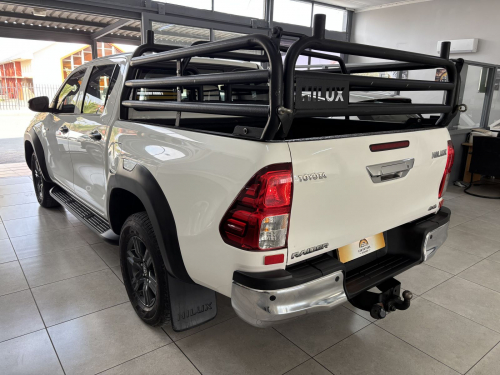 Toyota Hilux 2.4 D/cab 4x4 A/t in Namibia
