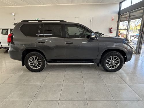 Toyota Prado VX L 3.0 Diesel A/t in Namibia