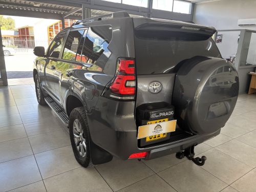 Toyota Prado VX L 3.0 Diesel A/t in Namibia