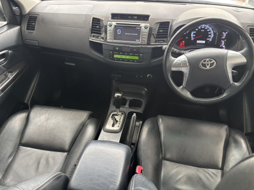 Toyota Fortuner D4d 3.0 A/t 2x4 in Namibia