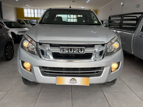 Isuzu ISUZU KB 300 Ex/cab 2x4 M/t in Namibia