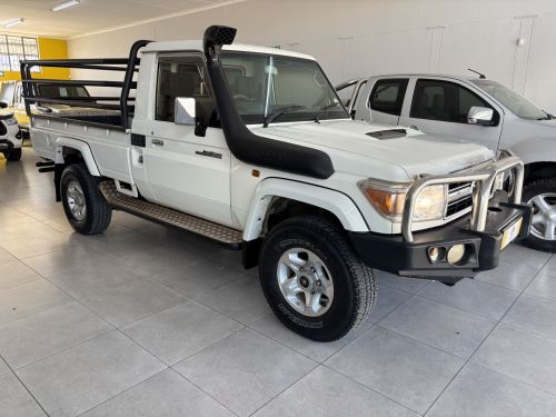 Pre-owned Toyota Land cruiser S/cab 4.5 V8 Diesel for sale in 