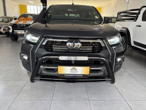 Toyota Hilux 2.8 Legend D/cab 4x4 A/t in Namibia