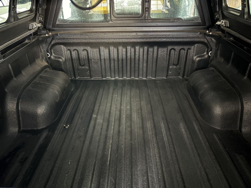 Toyota Hilux 2.8 Legend D/cab 4x4 A/t in Namibia