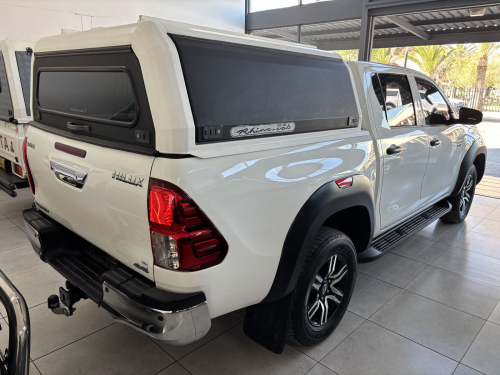 Toyota Hilux 2.4 D/cab 4x4 A/t Raider X in Namibia