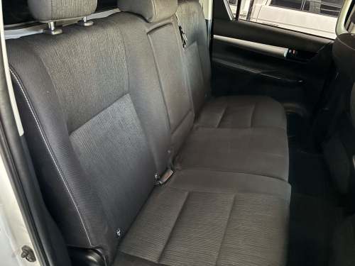 Toyota Hilux 2.4 D/cab 4x4 A/t Raider X in Namibia