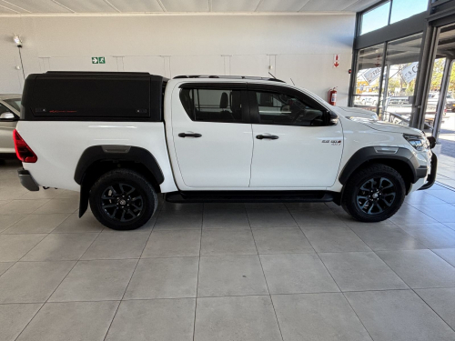 Toyota Hilux 2.8 4x4 A/t D/cab  48V in Namibia